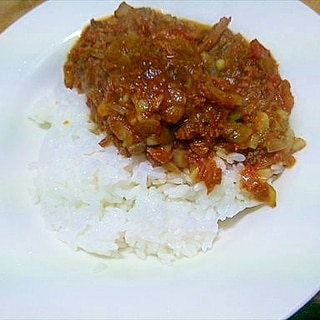 トマトとまぐろフレーク缶のシーフードカレー